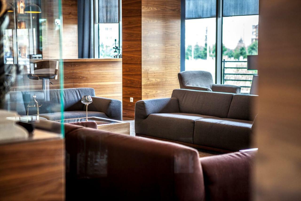 Park Dedeman אסקיסהיר מראה חיצוני תמונה The lounge at the airport