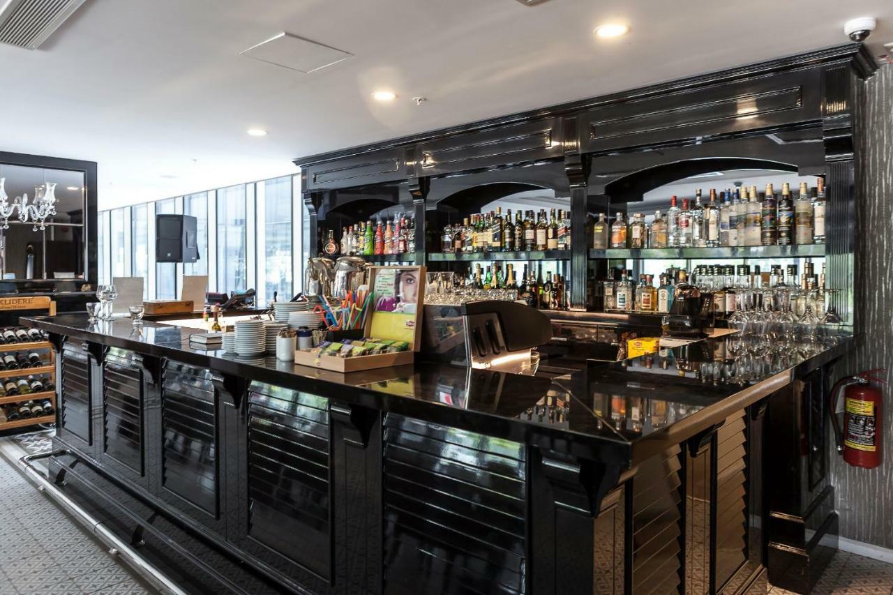 Park Dedeman אסקיסהיר מראה חיצוני תמונה The bar at the hotel